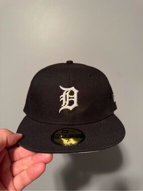New Era Detroit Tigers D Black Fitted Hat